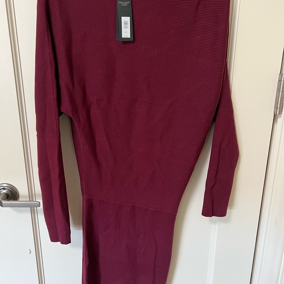 🆕 Banana Republic Off-Shoulder Serene Sweater Dress. Burgandy/Red. XS. - Picture 3 of 4